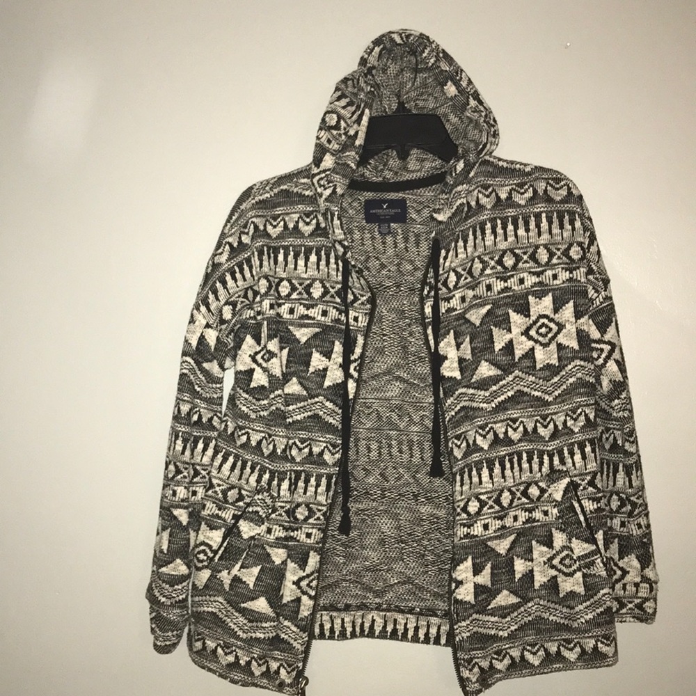 !PRICE DROP! American Eagle Aztec print jacket